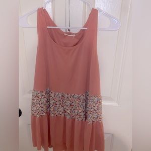 Easel women’s size large sleeveless top